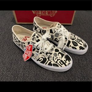 VANS AUTHENTIC YUSUKE HANAI CLASSIC WHITE SIZE 10